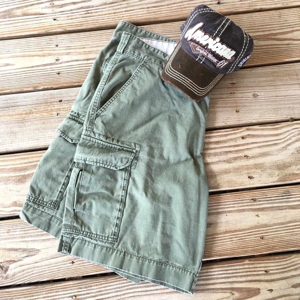 Men’s SHORTS - Picture 2 of 5
